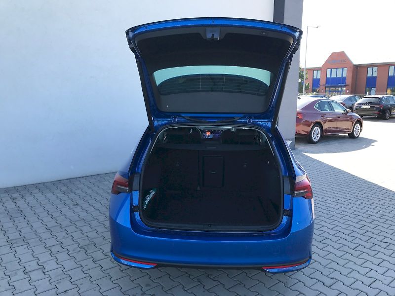 Škoda Octavia (2025) COMBI TOP SELECTION 1,5 TSI M- - fotka 8 z 28