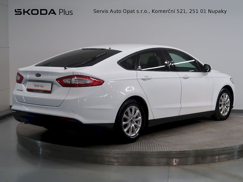 Ford Mondeo (2019) 1.5ecoBoost 121KW - fotka 2 z 31