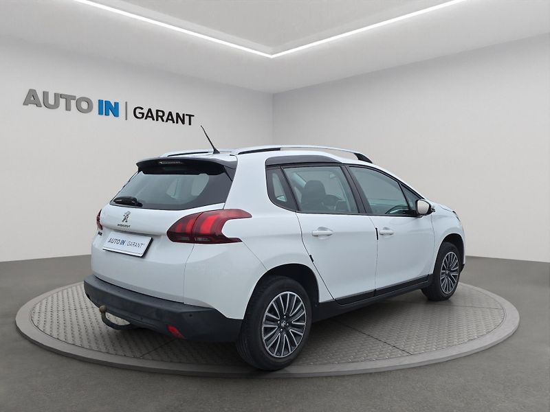 Peugeot 2008 (2018) 1.2i 61kW, Aut. klima, ČR, Taž - fotka 5 z 24