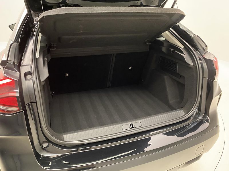 Citroën C4 1.2 PURETECH 74kW CZ - fotka 6 z 39