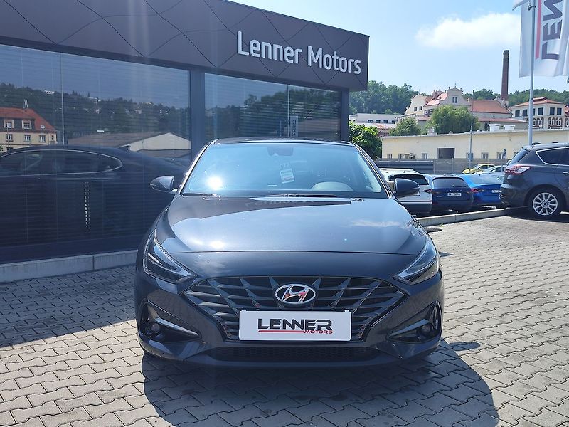 Hyundai i30 1.0 T-GDI/88kW Smart DCT - fotka 2 z 27
