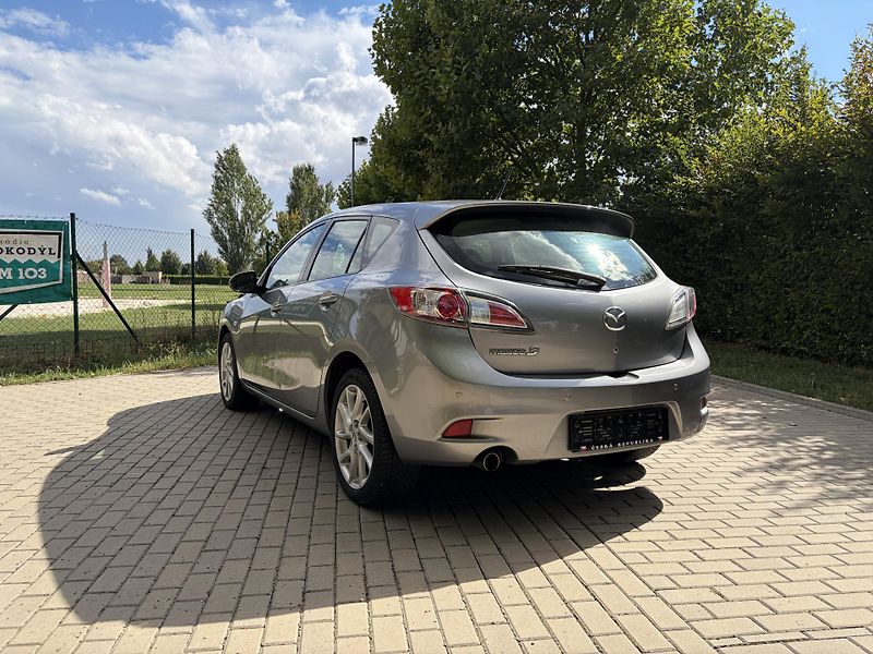 Mazda 3 2.0 Sport Edition - fotka 8 z 32