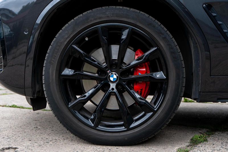 BMW X3  xDrive30d (G01) 210kW DPH CZ - fotka 13 z 15