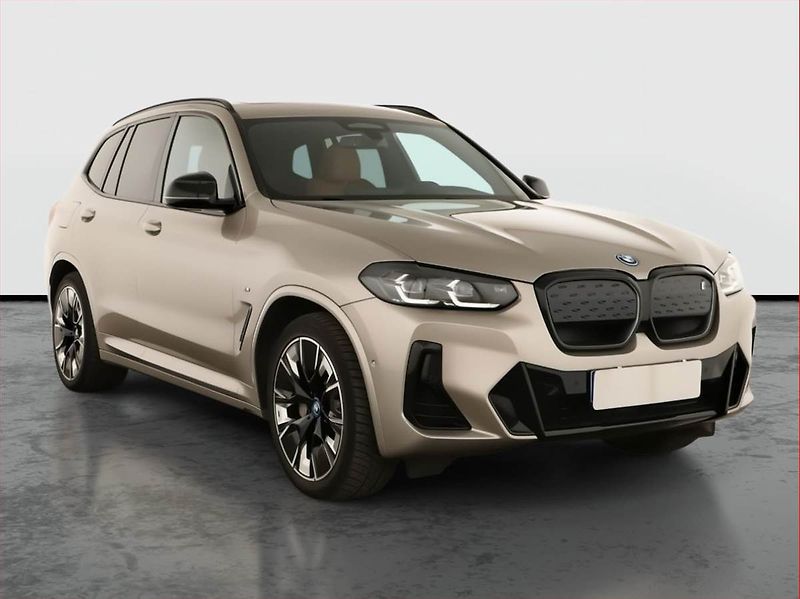 BMW iX3 (2022) 80 kWh, SoH 99% - fotografie inzerátu