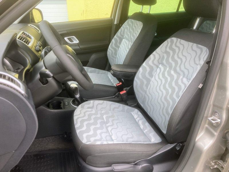 Škoda Fabia Kombi 1,2 HTP (51kW)*PŮVOD ČR* - fotka 12 z 17
