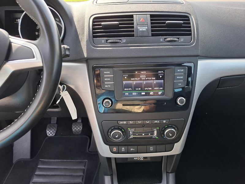Škoda Yeti (2015) EDITION 1.2TSi 81kW,tažné,xen - fotka 12 z 18