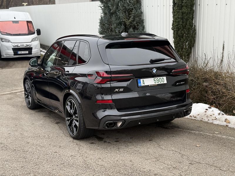 BMW X5 40d M SPORT PANO VZDUCH - fotka 6 z 18