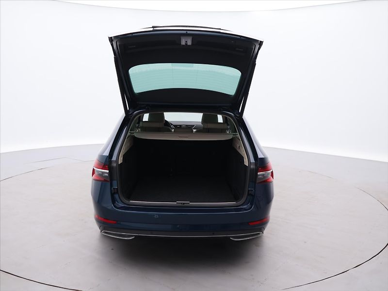 Škoda Superb 2.0 TDI 147kW DSG L&K DPH CZ - fotka 9 z 30