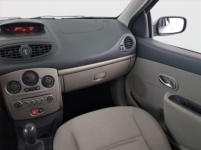 Renault Clio (2008) 1.2 16V , po STK, levný provoz - fotka 8 z 16