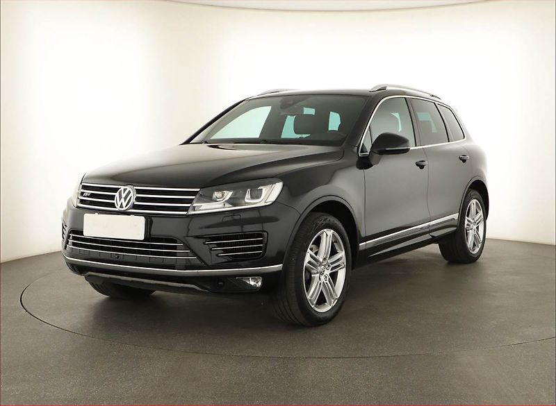 Volkswagen Touareg (2015) 3.0 TDI, 4X4, Automat, Kůže - fotka 2 z 19