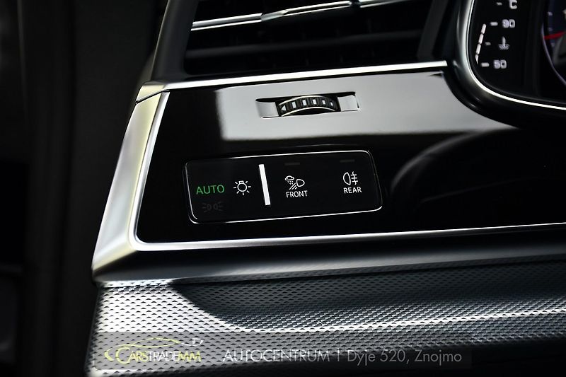 Audi Q8 50 TDI  - fotka 30 z 59