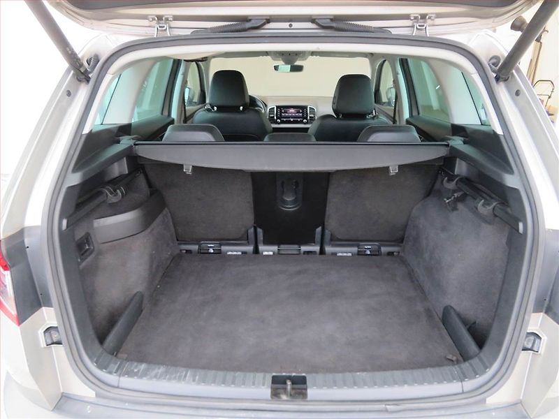 Škoda Karoq (2018) 2.0 TDI - fotka 14 z 18