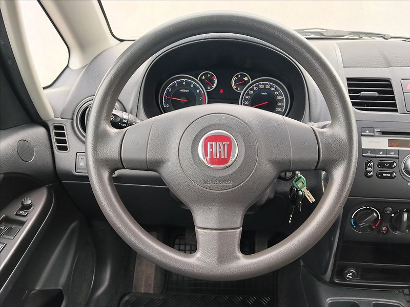 Fiat Sedici 1,6   1.6 16V 88Kw 4X4 - fotka 5 z 21