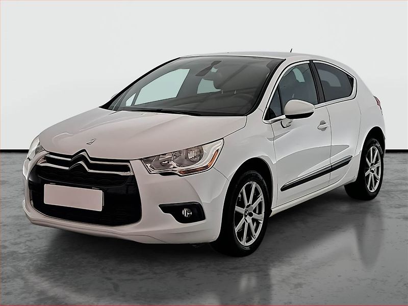 Citroën DS4 (2014) 1.6 e-HDi, Serv.kniha - fotka 2 z 19