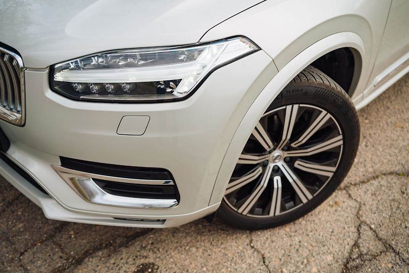 Volvo XC90 (2019) B5 AWD - fotka 8 z 28