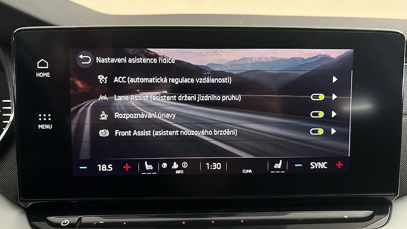 Škoda Octavia 2.0 TDI DSG Style - fotka 24 z 27