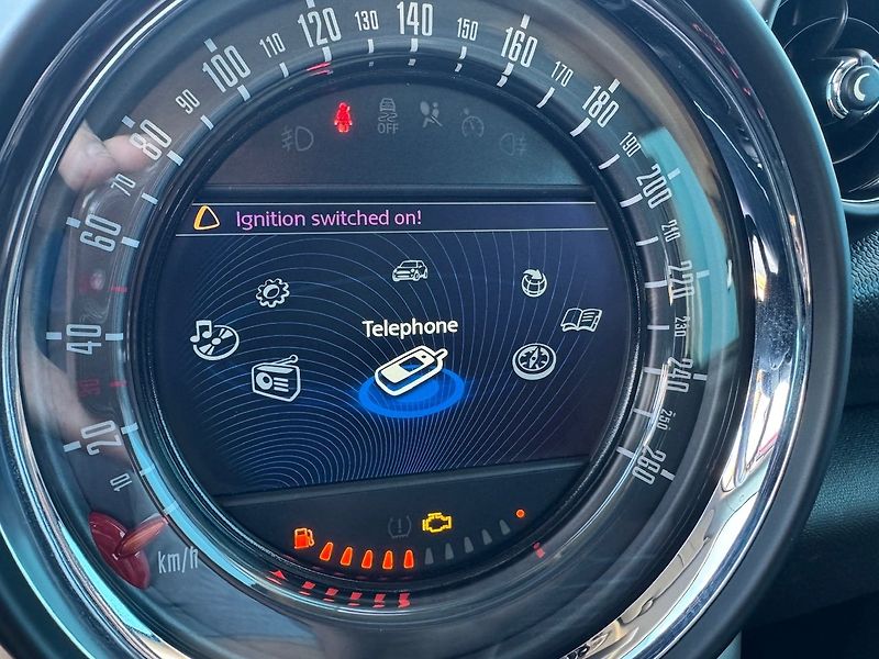 Mini Paceman (2015) 2.0 D Cooper Works - fotka 15 z 50
