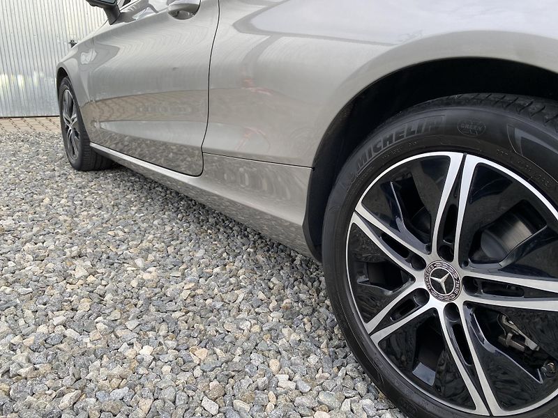 Mercedes-Benz Třídy C C 400 COUPE 4MATIC 51.000KM - fotka 35 z 149