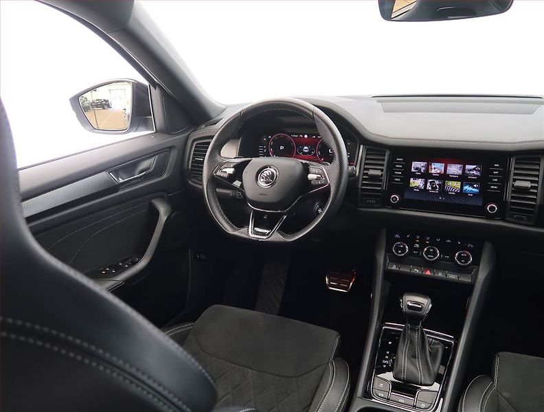 Škoda Kodiaq (2022) Sportline 1.5 TSI, digi klima - fotka 7 z 30