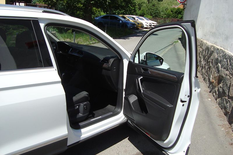 Volkswagen Tiguan Allspace (2023) 2.0TDi, AUT - fotka 34 z 73