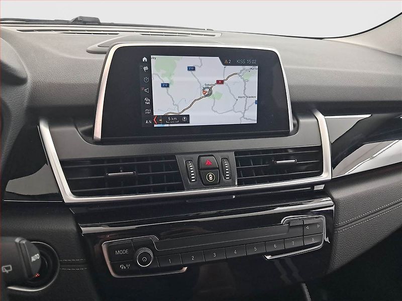 BMW Řada 2 (2019) 216i Gran Tourer, 7 míst - fotka 15 z 18