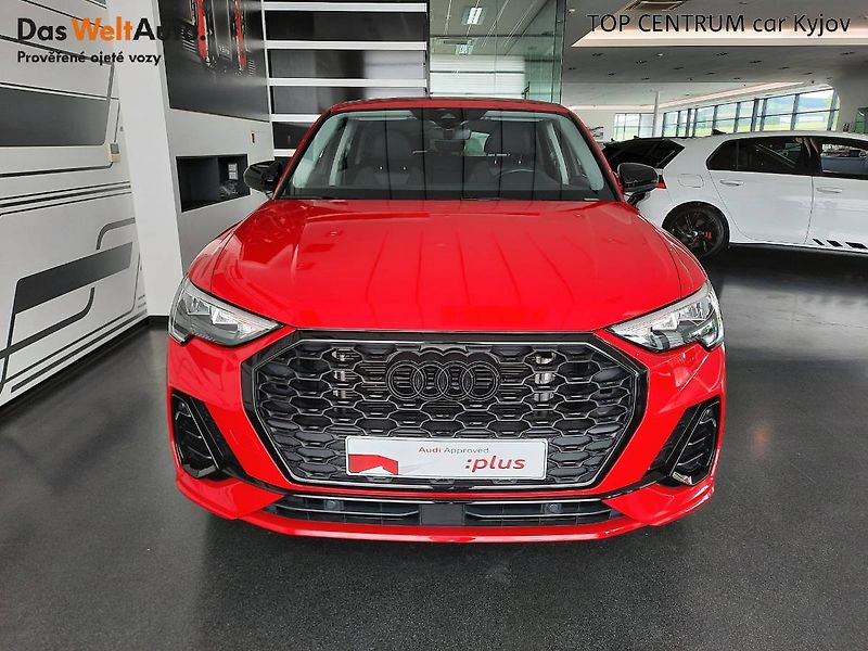 Audi Q3 (2022) Sportback S line 1.5 TFSI (110 - fotka 4 z 23