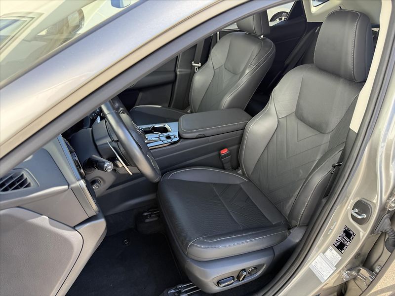 Lexus NX 450h plus 2,5 Prestige Plus  NX - fotka 9 z 24