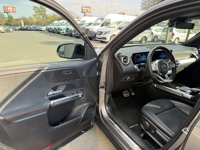 Mercedes-Benz GLB (2021) 220 d 4MATIC - fotka 24 z 46