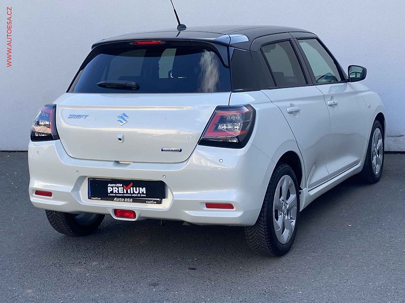 Suzuki Swift (2025) 1.2 DualJet, 1.maj,ČR - fotka 4 z 21