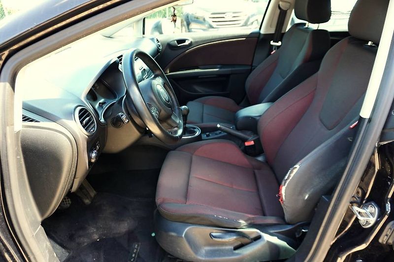 Seat Leon (2006) 2,0 TDI 103 kW - fotka 20 z 28