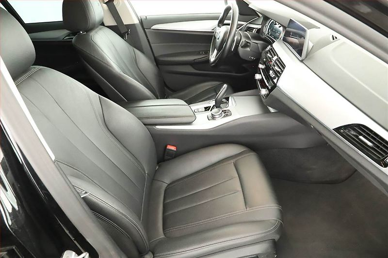 BMW Řada 5 (2020) 520d, Automat, Serv.kniha - fotka 7 z 19