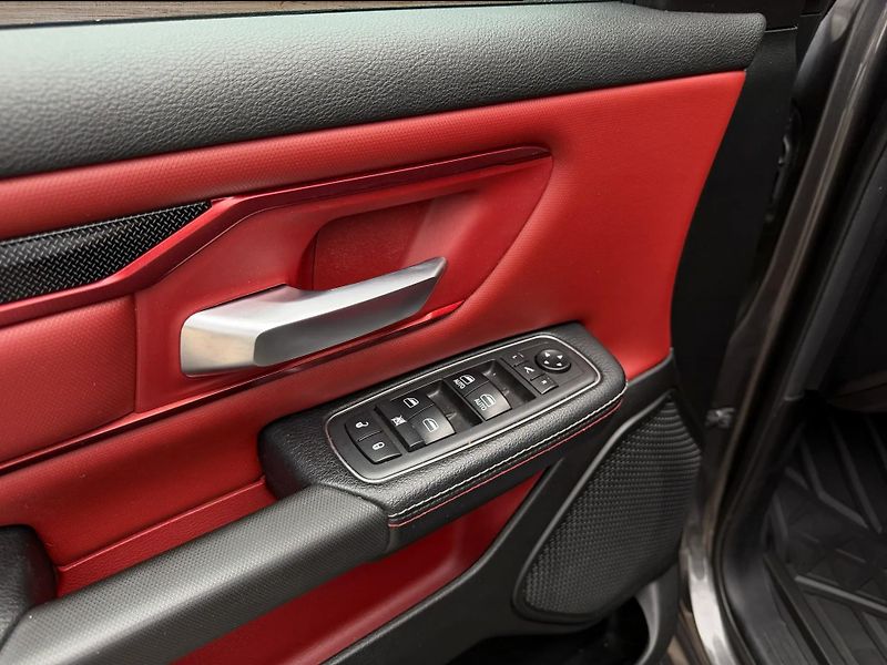 Dodge RAM (2019) +HEMI+REBEL+FUEL+LIFT+ - fotka 15 z 20