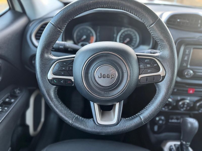 Jeep Renegade (2015) 2.4 AUTOMAT 4x4,SERVISNÍ KNIHA - fotka 20 z 30