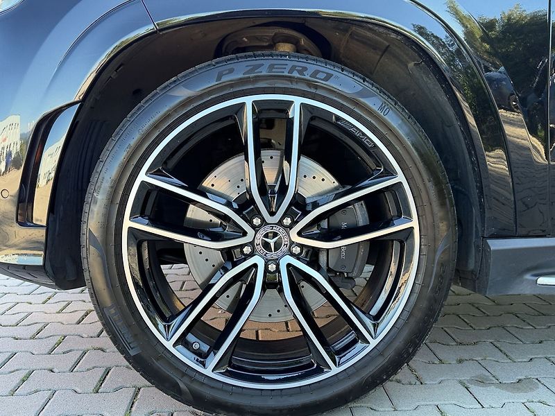 Mercedes-Benz GLS 400d AMG 4MATIC - fotka 26 z 40