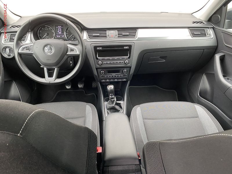 Škoda Rapid (2014) 1.2 TSi, Ambition, park.čidla - fotka 8 z 17