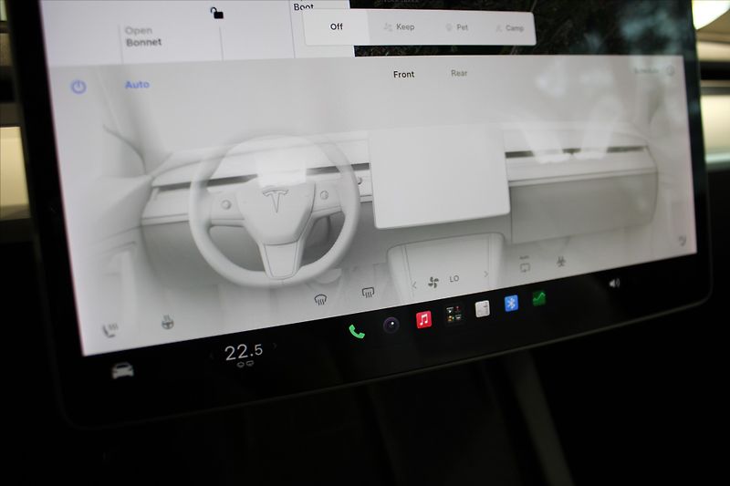 Tesla Model Y Long Range Dual Motor AWD Tažn - fotka 20 z 26