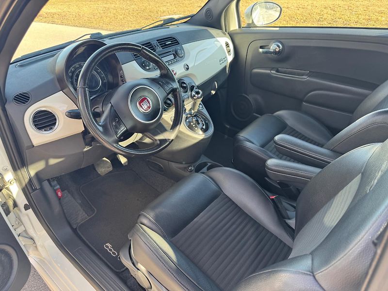 Fiat 500 (2014) 1.4 AUTOMAT.SERVISNÍ KNIHA - fotka 17 z 27