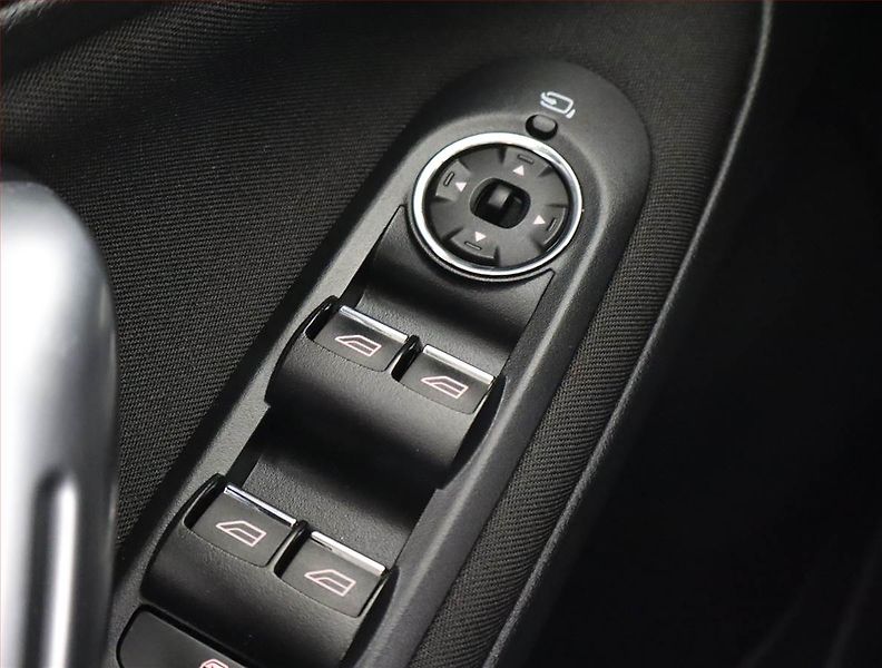 Ford S-MAX (2012) Titanium 2.0 TDCi, Automat - fotka 15 z 21