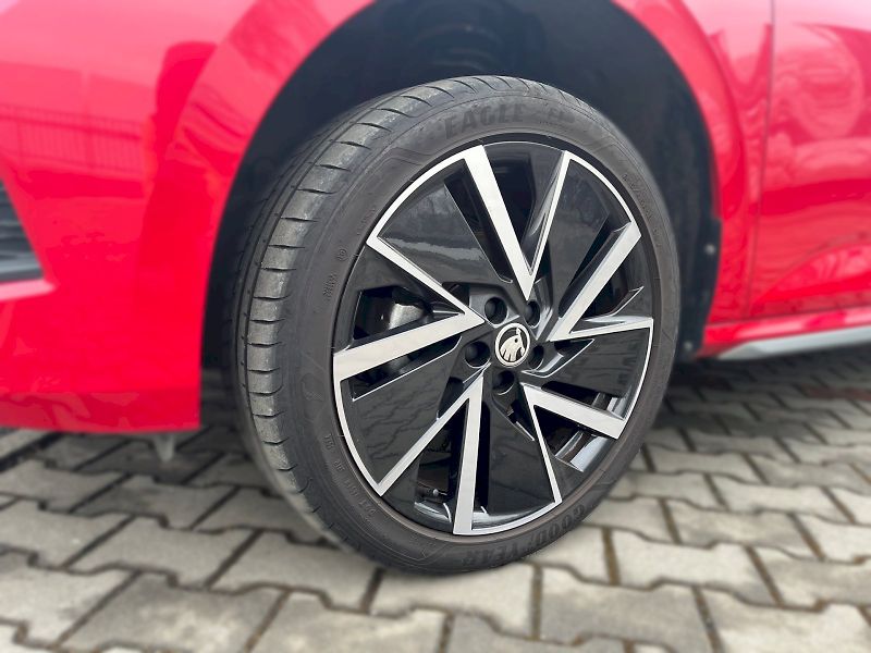 Škoda Kamiq (2024) TOP SELECTION 1.0 TSI 85 kW DS - fotka 8 z 31