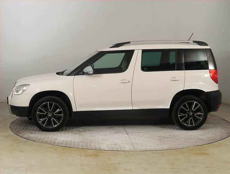 Škoda Yeti (2012) 2.0 TDI, 4X4, ČR,1.maj - fotka 3 z 15