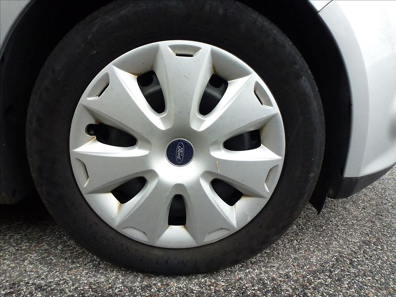 Ford Focus 1,6 16V Eco 150HP - fotka 40 z 41