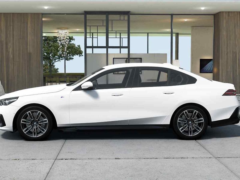 BMW Řada 5 (2026) - fotka 3 z 10