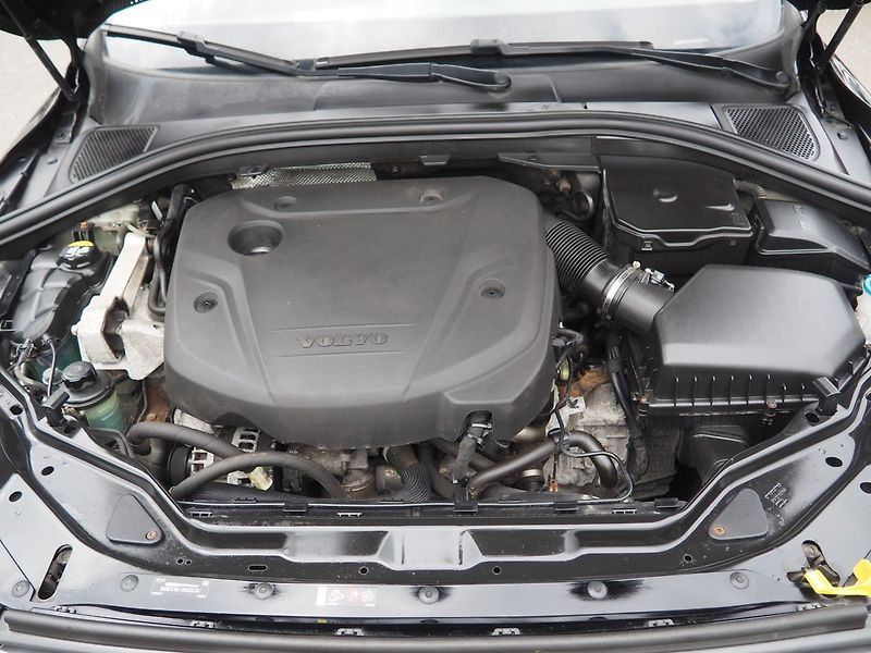 Volvo XC60 (2016) D3 100 kW, Momentum, AWD - fotka 37 z 38