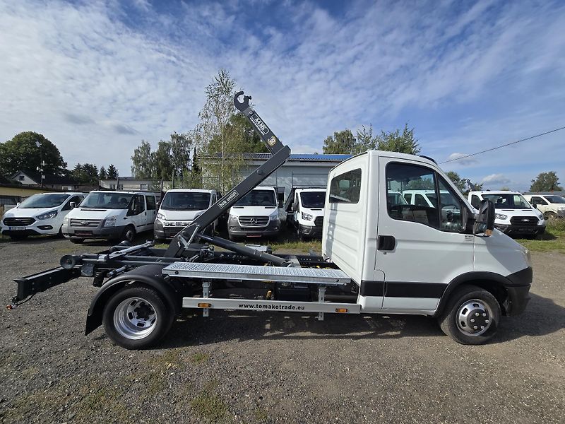 Iveco Daily (2012) Hákový nosič - fotka 3 z 13