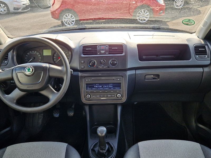 Škoda Fabia (2010) 1,6 TDI 55 Kw Klima - fotka 14 z 28