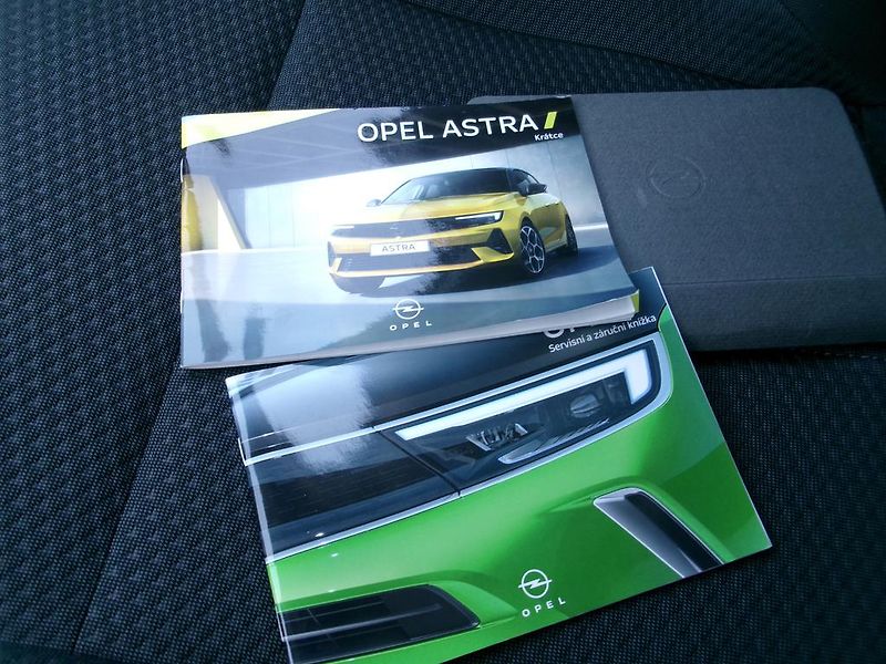 Opel Astra (2023) 1.2i KOUPENO ČR,1.MAJITEL - fotka 12 z 15
