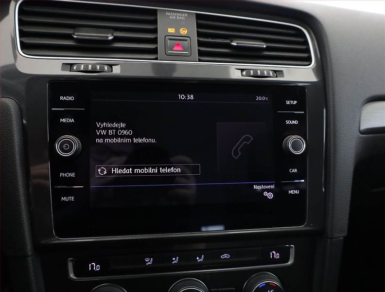 Volkswagen Golf (2018) 1.0 TSI, Tempomat - fotka 12 z 19