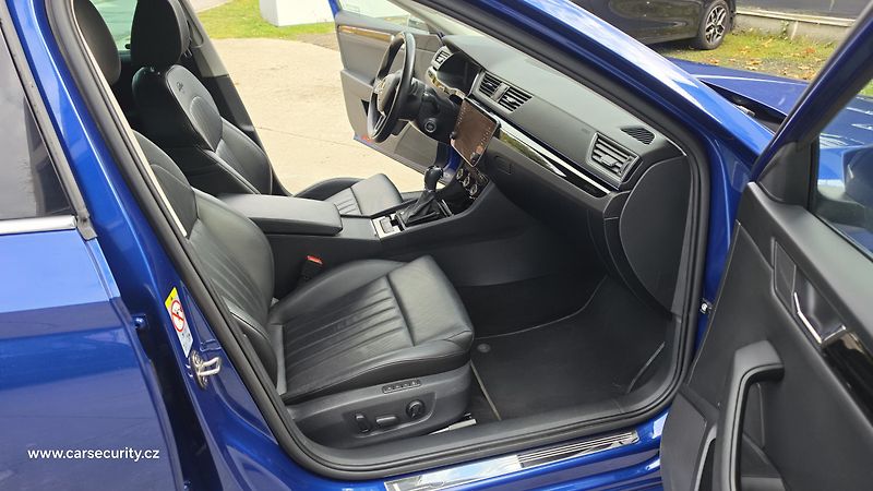 Škoda Superb (2019) Canton,Virtual,Webasto,Masáž - fotka 20 z 36