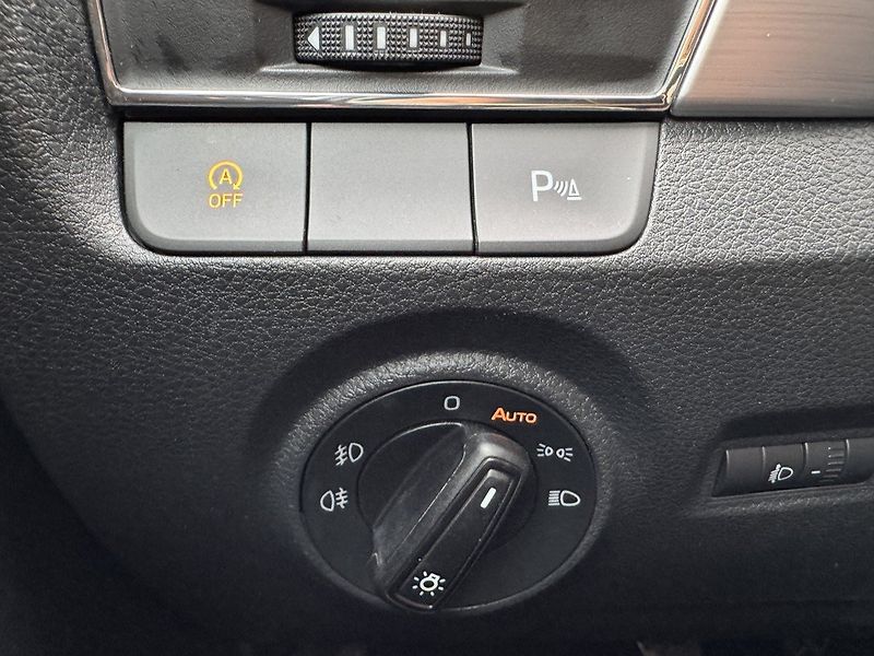 Škoda Fabia (2017) 1.2TSi Style Digi Klima - fotka 8 z 50