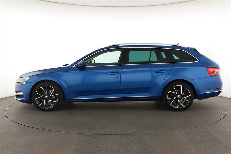 Škoda Superb (2022) Style Plus 2.0 TSI - fotka 3 z 20